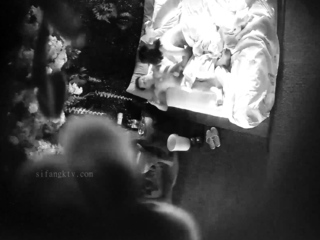 Horny fat arab housewife fingered on amateur hidden cam